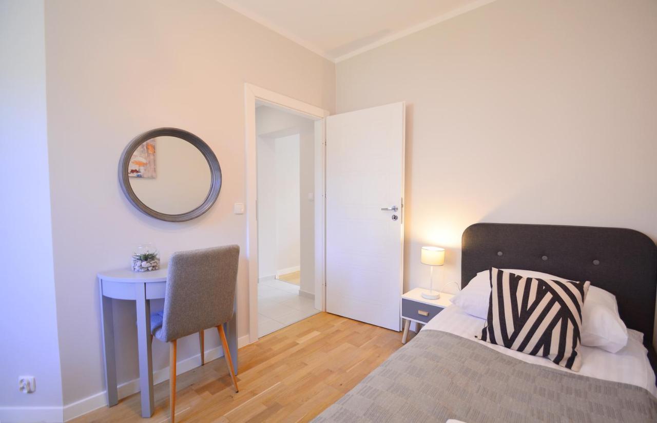 Sunset Apartments - Kapitanska - Plaza 500M سفينويتشي المظهر الخارجي الصورة