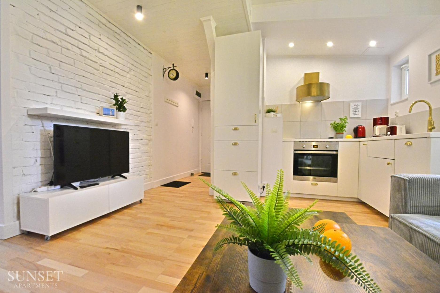 Sunset Apartments - Kapitanska - Plaza 500M سفينويتشي المظهر الخارجي الصورة